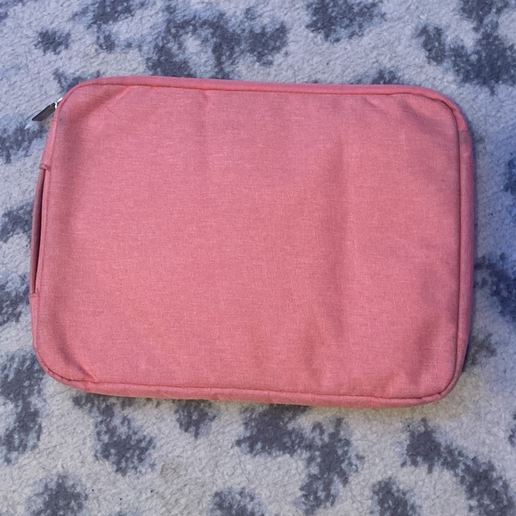 Voova pink chromebook case - Picture 2 of 3